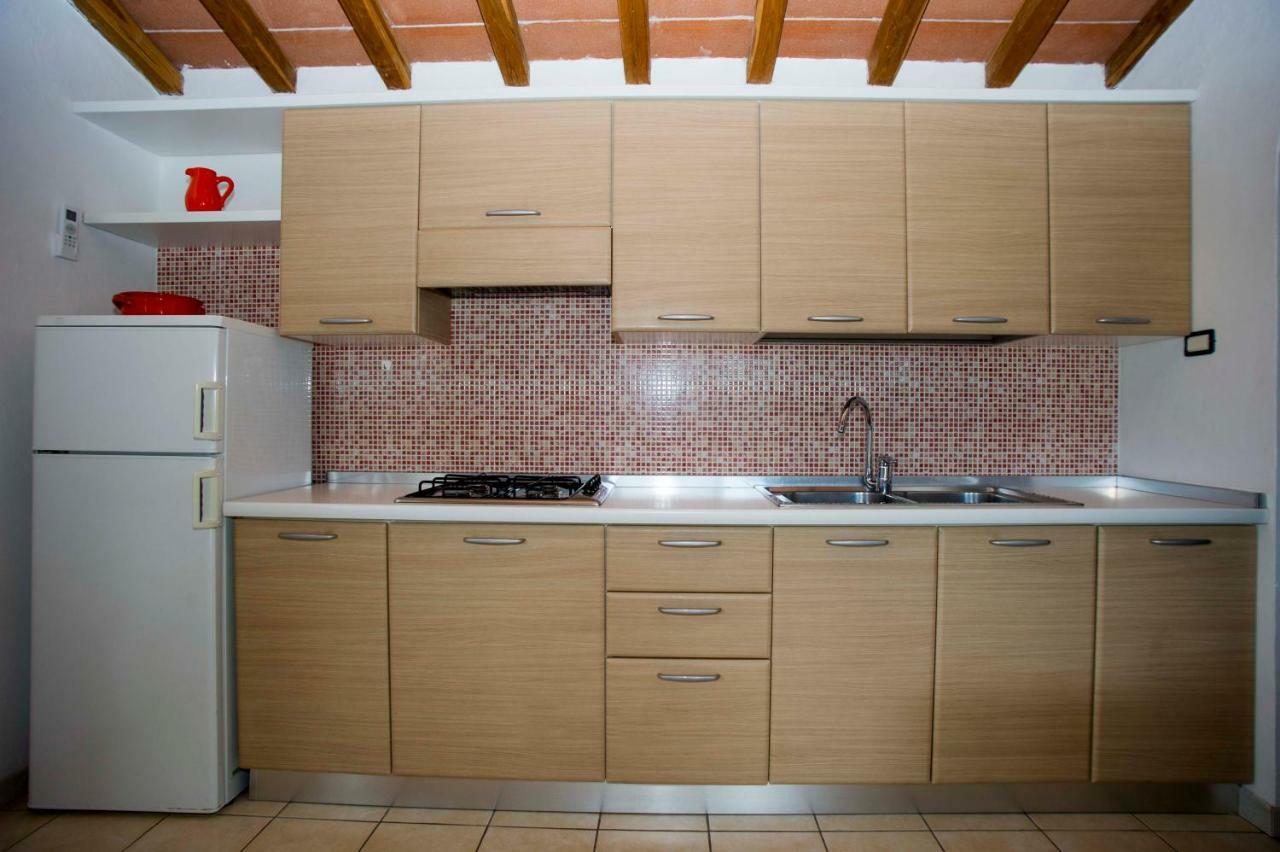 Il Poggio Marcuccio Aparthotel Lacona Exteriör bild