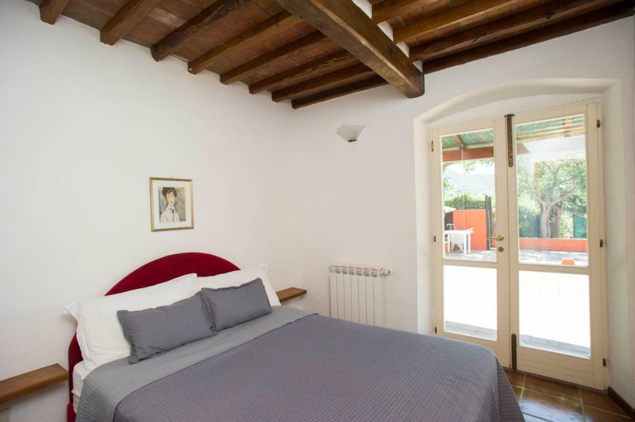 Il Poggio Marcuccio Aparthotel Lacona Exteriör bild